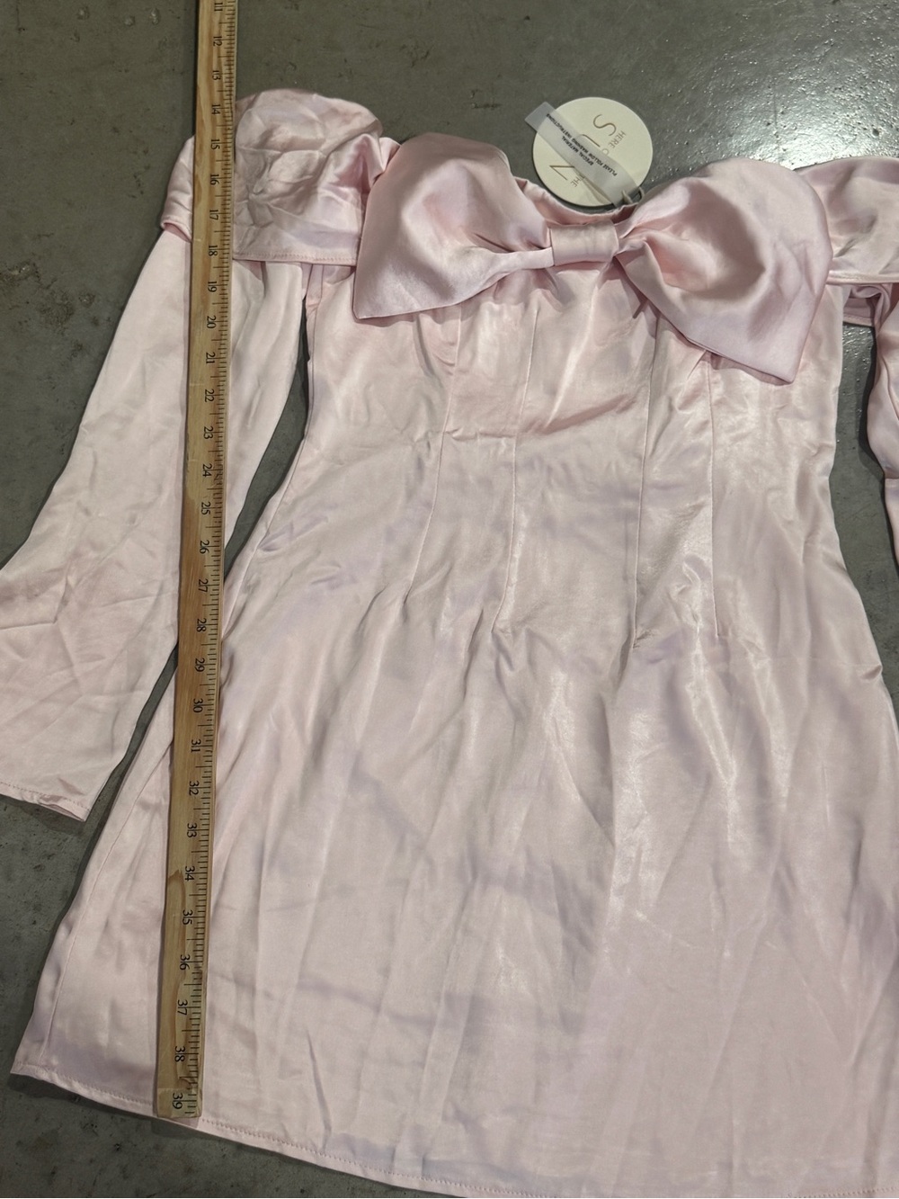 Off-Shoulder Light Pink Satin Mini Dress with Front Bow - Picture 2 of 5